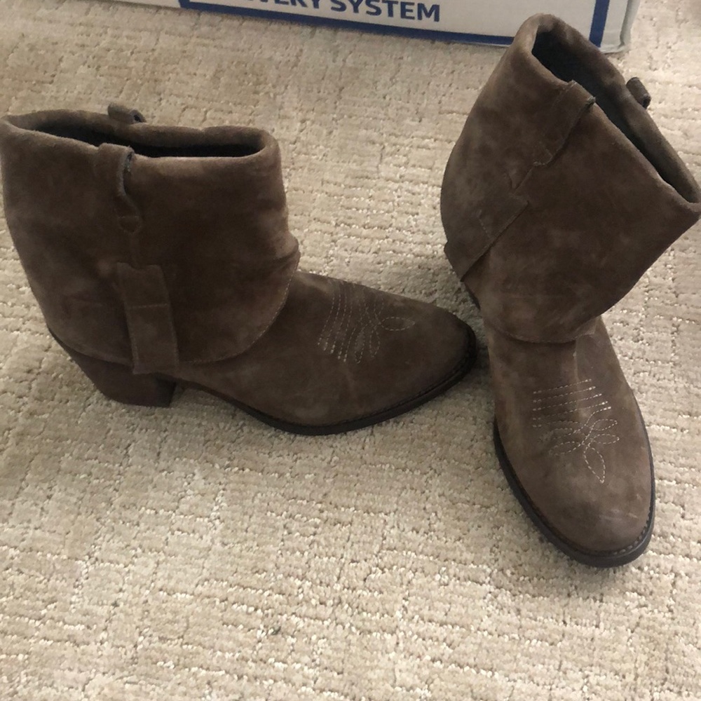 Paul green cowboy ankle boots